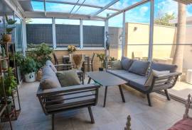 listing listing