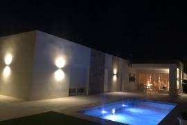 listing listing