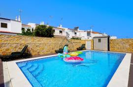 Villa with swimming pool, quiet area near the beach in Altura - Castro Marim Villa with swimming pool, quiet area near the beach in Altura - Castro Marim