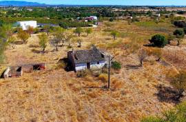 Plot with Ruin and Approved Project | Bemparece, Lagoa