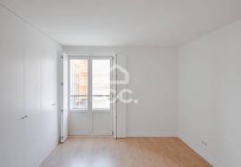 Fantastic new 2 bedroom apartment in the city center. Fantastic new 2 bedroom apartment in the city center.