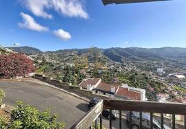3 bedroom apartment with panoramic view - Pico dos Barcelos 3 bedroom apartment with panoramic view - Pico dos Barcelos