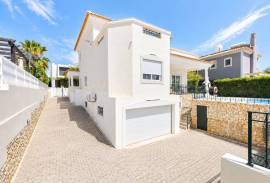 Albufeira, 4 +1 Bedroom Villa with Pool in São Rafael Albufeira, 4 +1 Bedroom Villa with Pool in São Rafael