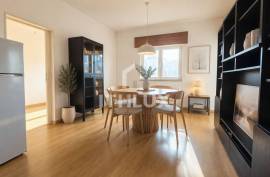T2 in Reboleira — 2 minutes from the Train/Metro Station