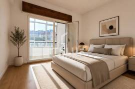 T2 in Reboleira — 2 minutes from the Train/Metro Station