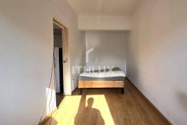 T2 in Reboleira — 2 minutes from the Train/Metro Station