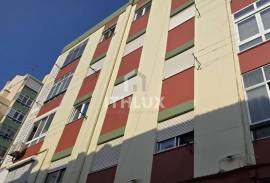 T2 in Reboleira — 2 minutes from the Train/Metro Station