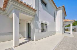 Renovated Multifamily Villa with Pool and Panoramic Views near Vale Judeu, Loulé