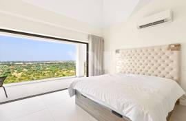 Renovated Multifamily Villa with Pool and Panoramic Views near Vale Judeu, Loulé