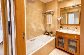 2+2 bedroom villa in Condominium with Pool next to Vilamoura, Quarteira
