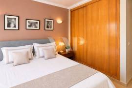 2+2 bedroom villa in Condominium with Pool next to Vilamoura, Quarteira