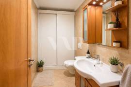 2+2 bedroom villa in Condominium with Pool next to Vilamoura, Quarteira