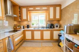 2+2 bedroom villa in Condominium with Pool next to Vilamoura, Quarteira