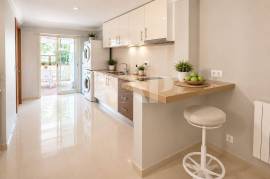 2+2 bedroom villa in Condominium with Pool next to Vilamoura, Quarteira