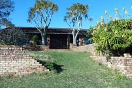Excellent 4 Bed Property for Sale in Bathurst Eastern Cape South Africa Excellent 4 Bed Property for Sale in Bathurst Eastern Cape South Africa