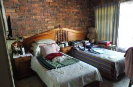 Excellent 4 Bed Property for Sale in Bathurst Eastern Cape South Africa Excellent 4 Bed Property for Sale in Bathurst Eastern Cape South Africa