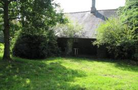 Luxury 13 bed Farmhouse Cottage and Converted barn For Sale in Leuhan Finistere Brittany France