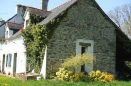 Luxury 13 bed Farmhouse Cottage and Converted barn For Sale in Leuhan Finistere Brittany France