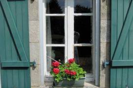 Luxury 13 bed Farmhouse Cottage and Converted barn For Sale in Leuhan Finistere Brittany France