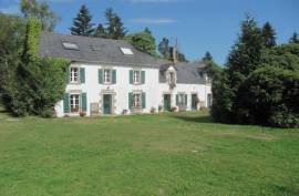 Luxury 13 bed Farmhouse Cottage and Converted barn For Sale in Leuhan Finistere Brittany France