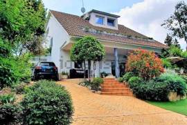 Luxury 4 Bed Villa For Sale In Mediona Spain