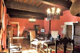 Luxury 6 Bed Chateau For sale in Strenquels Lot France