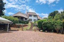 Stunning 4 Bed Thatched House For Sale in Golf View Walkerville Gauteng South Africa Stunning 4 Bed Thatched House For Sale in Golf View Walkerville Gauteng South Africa