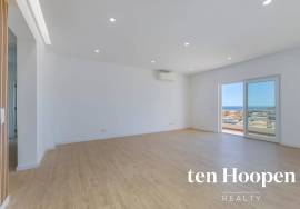 3 Bedroom Renovated Apartment - Lagos 3 Bedroom Renovated Apartment - Lagos