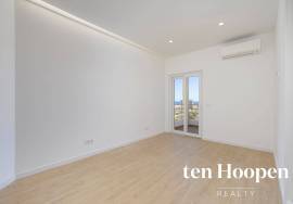 3 Bedroom Renovated Apartment - Lagos 3 Bedroom Renovated Apartment - Lagos