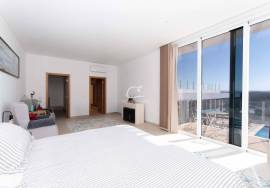 Contemporary Villa with Panoramic Views – Boliqueime