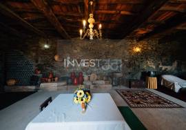 Farm with House, Vineyard and Historic Chapel in the Douro | Santa Marta de Penaguião Farm with House, Vineyard and Historic Chapel in the Douro | Santa Marta de Penaguião