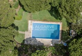 Three bedroom villa with private garden next to the Old Course in Vilamoura, Algarve Three bedroom villa with private garden next to the Old Course in Vilamoura, Algarve