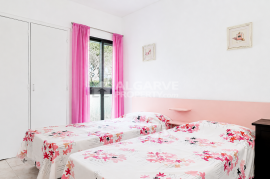Three bedroom villa with private garden next to the Old Course in Vilamoura, Algarve Three bedroom villa with private garden next to the Old Course in Vilamoura, Algarve