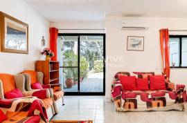 Three bedroom villa with private garden next to the Old Course in Vilamoura, Algarve Three bedroom villa with private garden next to the Old Course in Vilamoura, Algarve
