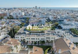 Two bedroom townhouse close to the beach and all amenities in Vilamoura, Algarve Two bedroom townhouse close to the beach and all amenities in Vilamoura, Algarve