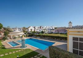 Two bedroom townhouse close to the beach and all amenities in Vilamoura, Algarve Two bedroom townhouse close to the beach and all amenities in Vilamoura, Algarve