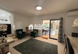 Charming 2+1 bedroom townhouse overlooking the golf course and near the Marina in Vilamoura, Algarve Charming 2+1 bedroom townhouse overlooking the golf course and near the Marina in Vilamoura, Algarve