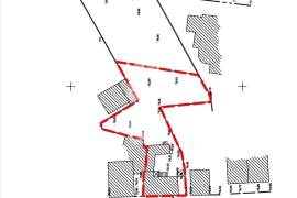 Stone villa for total renovation with 196m² of gross area on a plot of 561m² Stone villa for total renovation with 196m² of gross area on a plot of 561m²