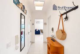 MONTHLY RENTALS T1 - FORTE NOVO