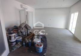 Ground floor and first floor house on an individual plot of land in a quiet area.