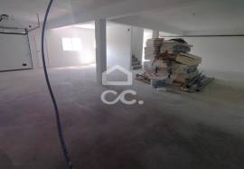 Ground floor and first floor house on an individual plot of land in a quiet area.