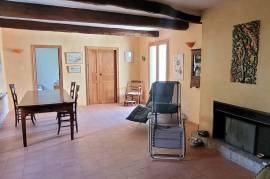 A Lovely Stone House With 170 M2 Of Living Space, A Garden, Terraces And Cellars. A Lovely Stone House With 170 M2 Of Living Space, A Garden, Terraces And Cellars.