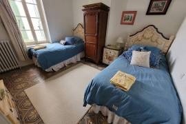 Beautiful Character Bourgeoise Home With 235 M2 Of Living Space, Terrace And Courtyard With Pool. Beautiful Character Bourgeoise Home With 235 M2 Of Living Space, Terrace And Courtyard With Pool.