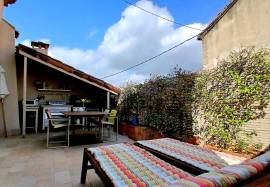 Stunning Character Winegrowers House, Entirely Renovated, With 140 M2 Of Living Space, Terraces, Veranda, Large Garage And Private Garden. Stunning Character Winegrowers House, Entirely Renovated, With 140 M2 Of Living Space, Terraces, Veranda, Large Garage And Private Garden.