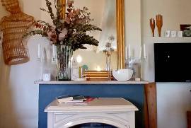 Stunning Character Winegrowers House, Entirely Renovated, With 140 M2 Of Living Space, Terraces, Veranda, Large Garage And Private Garden. Stunning Character Winegrowers House, Entirely Renovated, With 140 M2 Of Living Space, Terraces, Veranda, Large Garage And Private Garden.