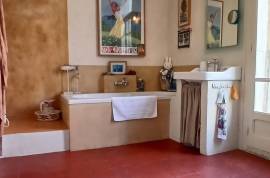 Stunning Character Winegrowers House, Entirely Renovated, With 140 M2 Of Living Space, Terraces, Veranda, Large Garage And Private Garden. Stunning Character Winegrowers House, Entirely Renovated, With 140 M2 Of Living Space, Terraces, Veranda, Large Garage And Private Garden.