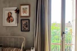 Stunning Character Winegrowers House, Entirely Renovated, With 140 M2 Of Living Space, Terraces, Veranda, Large Garage And Private Garden. Stunning Character Winegrowers House, Entirely Renovated, With 140 M2 Of Living Space, Terraces, Veranda, Large Garage And Private Garden.