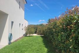A Beautiful, High-Quality Villa With 160 M2 Of Living Space (2022), Set On A Carefully Landscaped Plot Of 580 M2 With A Swimming Pool. A Beautiful, High-Quality Villa With 160 M2 Of Living Space (2022), Set On A Carefully Landscaped Plot Of 580 M2 With A Swimming Pool.