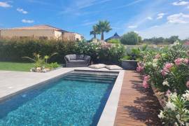 A Beautiful, High-Quality Villa With 160 M2 Of Living Space (2022), Set On A Carefully Landscaped Plot Of 580 M2 With A Swimming Pool. A Beautiful, High-Quality Villa With 160 M2 Of Living Space (2022), Set On A Carefully Landscaped Plot Of 580 M2 With A Swimming Pool.