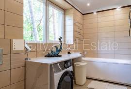 Apartment for rent in Jurmala, 150.00m2